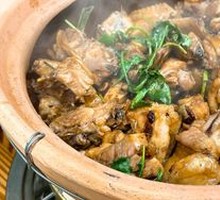 Signature Chicken Pot