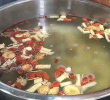 Clear Nourishing Soup Pot