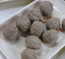 Beef tendon meatballs