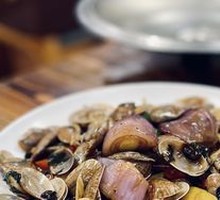 Stewed Clams with Fermented Black Beans
