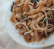 Stir-Fried Beef Rice Noodles