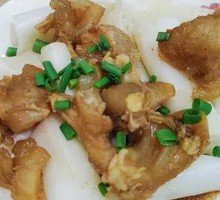 Beef tendon rice noodle roll