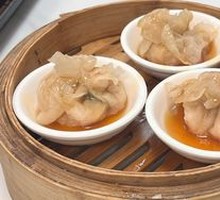 Abalone Sauce Noodles with Shrimp Dumplings