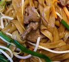 Dry-Fried Beef Rice Noodles