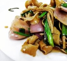 Ginger and Scallion Goose Intestines