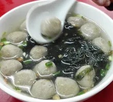Beef Tripe Rice Noodles with Purple Seaweed Soup