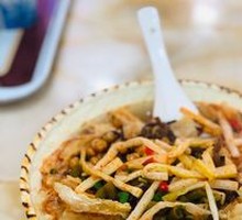 Mixed Sea Snail Noodles