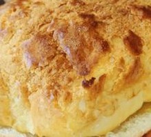 Gold Medal Hong Kong Pineapple Bun