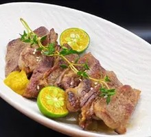 Thick Cut Wagyu Tongue with Chinese Mustard