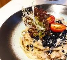 Wasabi Black Caviar Mixed Mushroom Flat Pasta