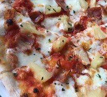 Hawaiian Pizza