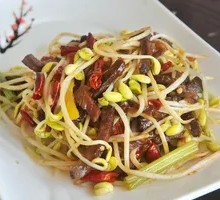 Dry-Fried Green Beans with Beef