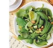 Stir-Fried Water East Mustard Greens