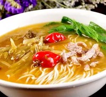 Sour Cabbage and Pork Noodles