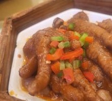 Hundred-Sauce Chicken Feet