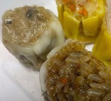 Four Immortal Dumplings of Cantonese Steamed Pork and Shrimp Dumplings