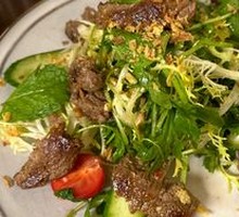 泰式牛肉沙拉