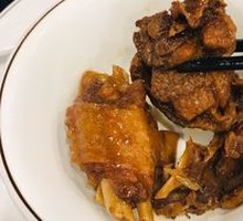 Stewed Goose in Iron Pot