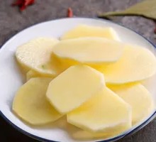Yellow-skinned Potato Dish