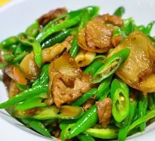 Homestyle Stir-Fried Pork