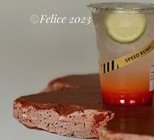 Strawberry Lemon Sparkling