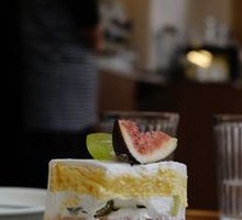 Fruit Cream Cake