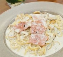 White Sauce Pasta