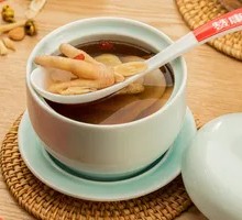 Tangerine Peel, Coix Seed, and Sea Coconut Chicken Claw Soup