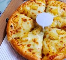 Durian Pizza with Free Classic Pizza