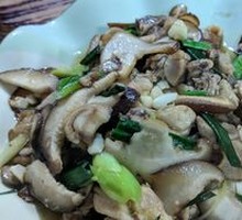 Braised Chicken with Mushrooms