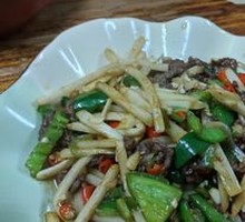 Crispy Bamboo Shoots with Beef