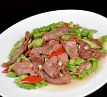 Bitter Melon Stir-Fried with Beef