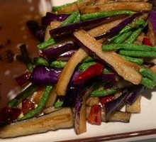 Eggplant Stir-Fried with Green Beans