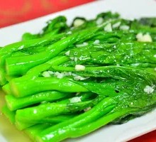 Garlic Stir-Fried Bok Choy