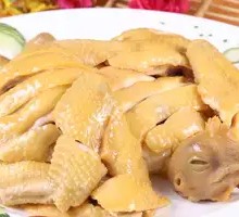 Qingyuan Chicken in White Cut Style