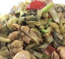 Sour Cabbage Stir-fried Pork Intestines