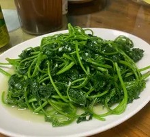 Stir-fried Sweet Potato Leaves