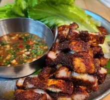 Charcoal-grilled Pickled Vegetable Paste Pork Belly