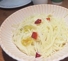Sour Spicy Stir-Fried Potato Strips
