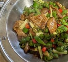 Spicy Pork Intestines Stir-fry