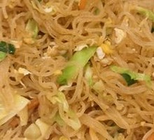 Stir-Fried Rice Noodles with Three Threads