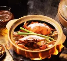 Lamb Crab Chicken Pot