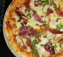 Ham Pizza