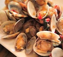 Thai Stir-Fried Mussels