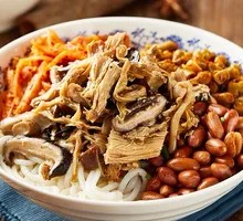 Three Delicacies Winter Mushroom Noodles