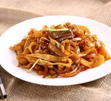 Chaozhou Stir-Fried Beef Rice Noodles