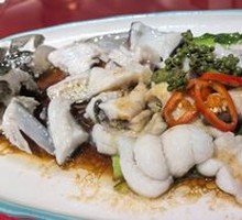 Sichuan Pepper Steamed Boneless Wuchang Fish