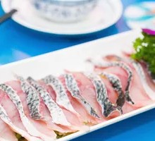 Black fish slices