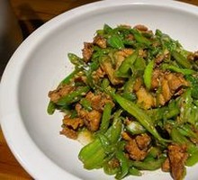 Zhangshu Port Pepper Stir-Fried with Pork
