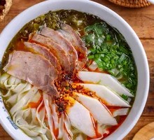 Old Jar Sichuan-style Pickled Cabbage Beef Noodles